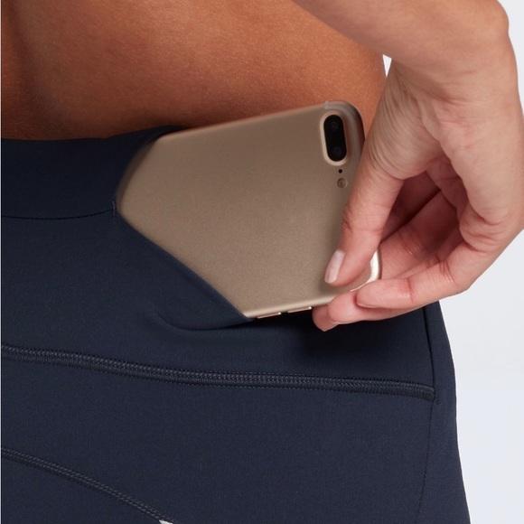 NWT Calia by Carrie Underwood Reflective Bike Shorts - Picture 5 of 14